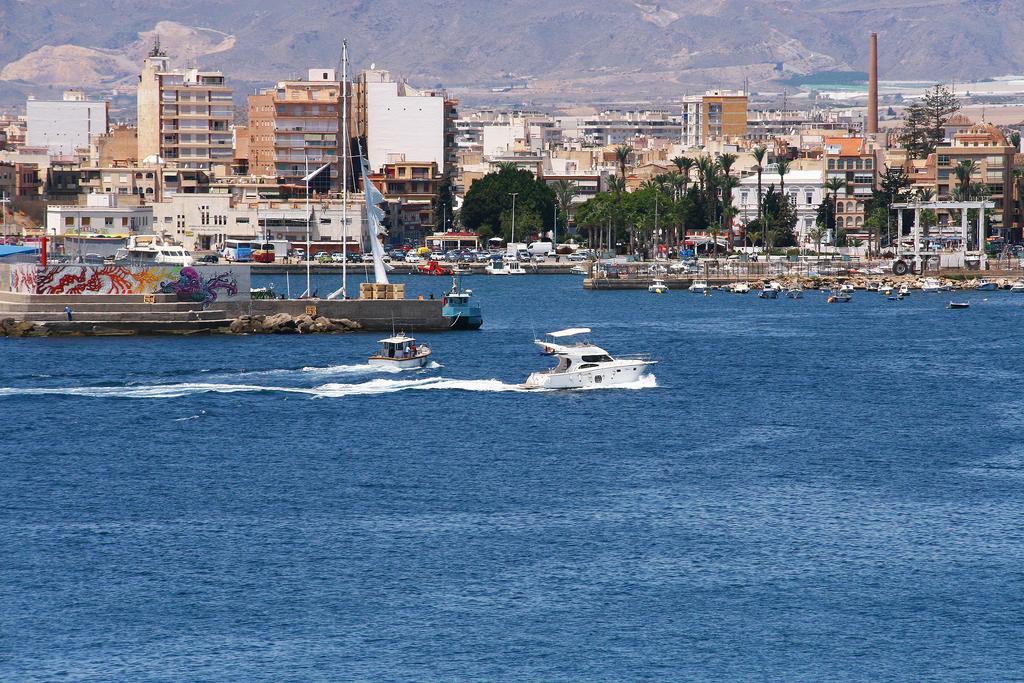 Marina Apt. A1b4 * Águilas